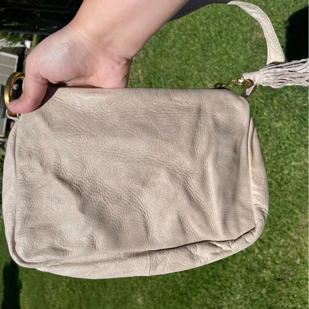 HOBO Hark Convertible Shoulder Bag inPebble - Picture 11 of 16